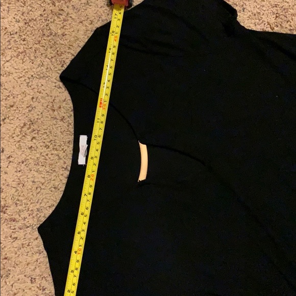 Black T-shirt - Picture 5 of 6